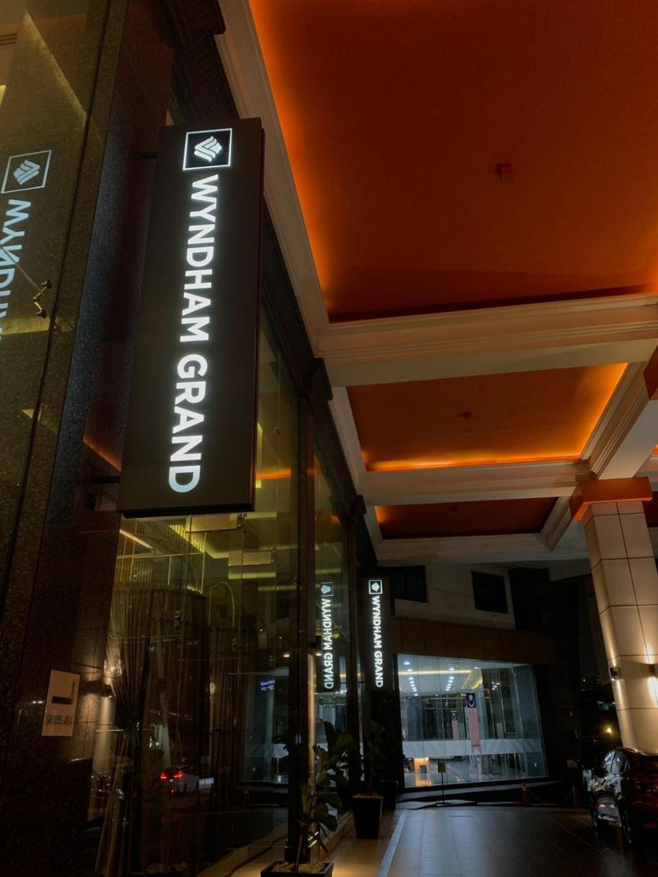 Wyndham Grand Bangsar Kuala Lumpur Hotel Exterior photo